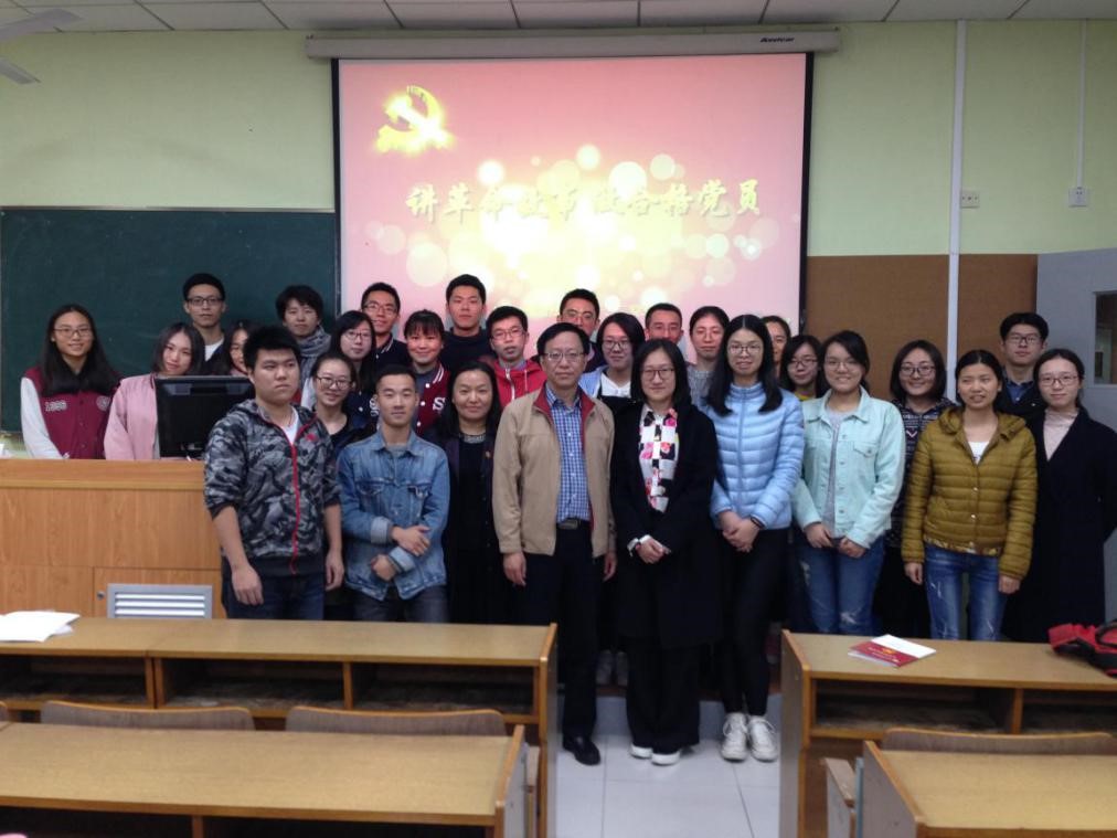 讲革命故事,做合格党员――针推学生支部联合组织生活会