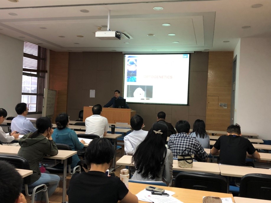 “一路走,一路带,一路话秋实”――工口实验室