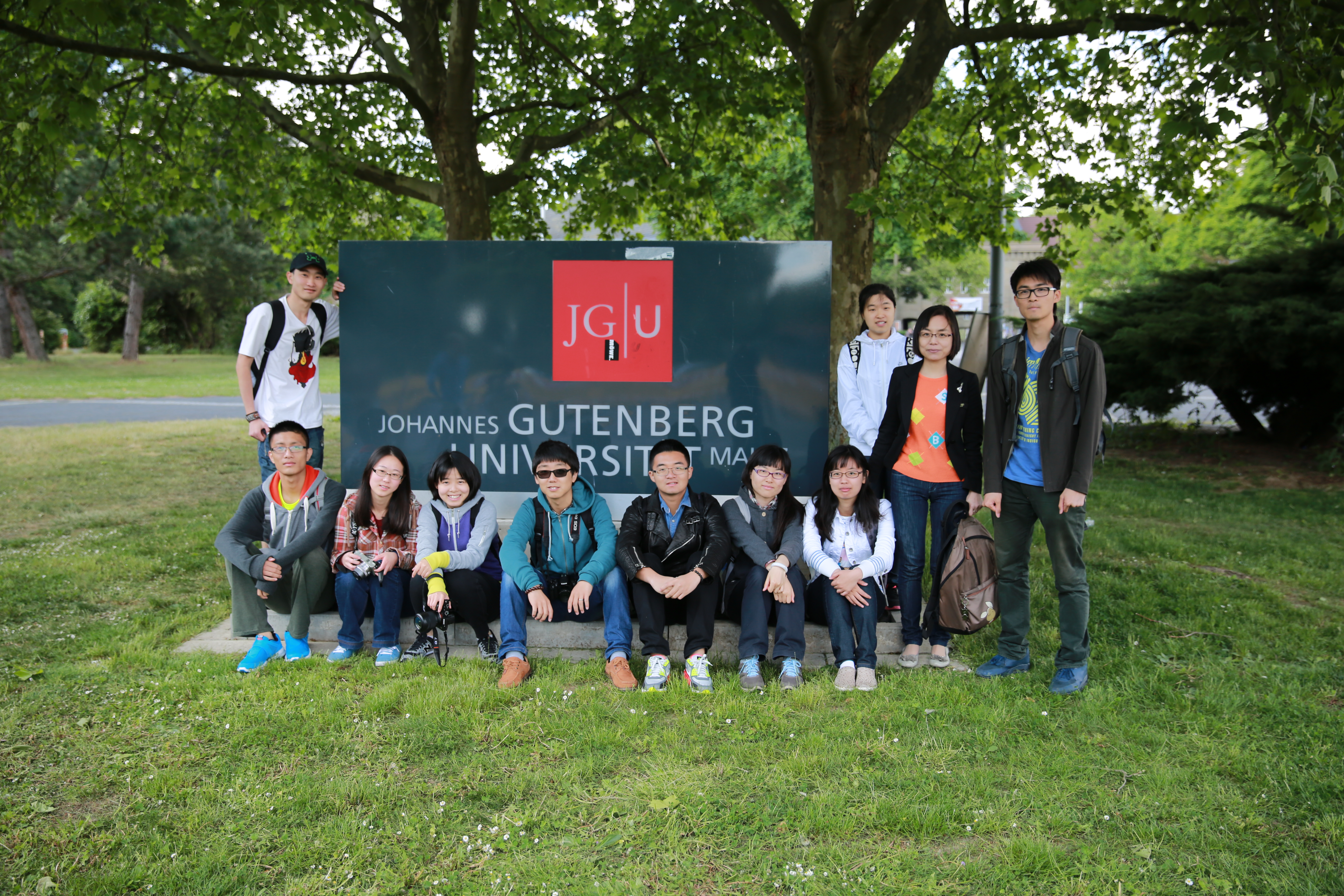 2015年工口实验室